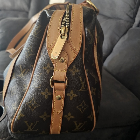 Authentic Louis Vuitton bag - Picture 5 of 9